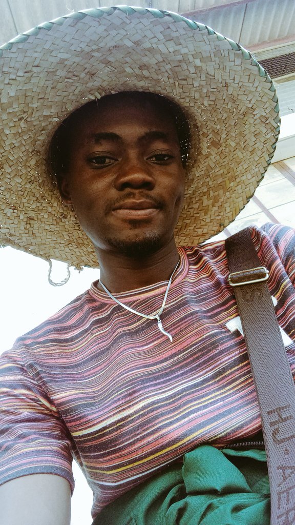 _MikkyDee's tweet photo. Young farmers at the Teaching and Research Farm OAU #Internshipstudents #IfeAgric 
@TheGreatestIFE @ekundayo_dami1 @akinalabi https://t.co/AJ4L72fTQW