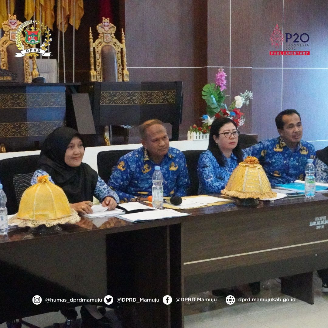Di ruangan berbeda, lanjutan pembahasan Ranperda ABPD Tahun 2023 yang dipimpin Ibu Ir. Hj. Ramliati S Malio selaku ketua komisi II.

Rapat hari ini melibatkan dua OPD yakni Dinas PUPR Kab Mamuju dan Dinas Ketahanan Pangan Kab Mamuju

-Humas DPRD Mamuju-