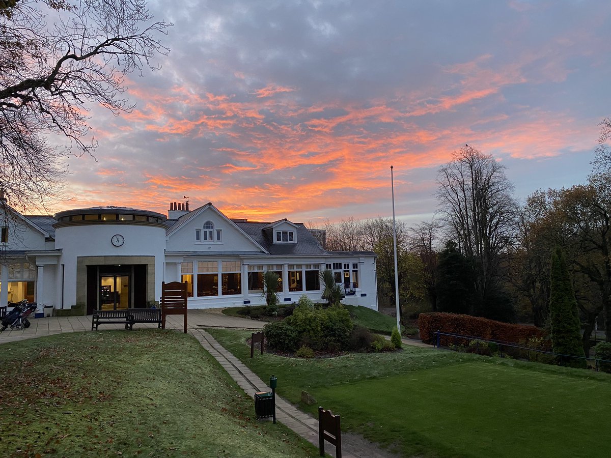 pollokgreens's tweet photo. These morning’s are just stunning to look at! #pollokgolfclub #golf #parkland https://t.co/CDQOICeij1