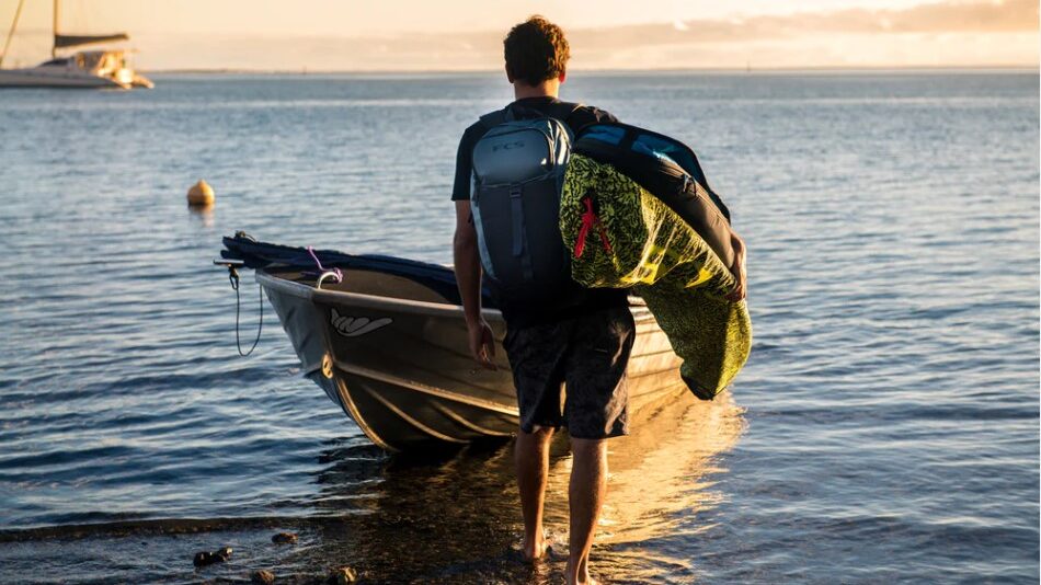Cleanlinesurf's tweet photo. Don't sweat, we have procured this surfers gift guide which features some of the best gifts for the surfer in your life. Each item has been thoughtfully hand-picked by surfers, for surfers. 

The Surfers Gift Guide - 2022 Edition:
https://t.co/ofgTAezUAH https://t.co/VWL4S4JNFt