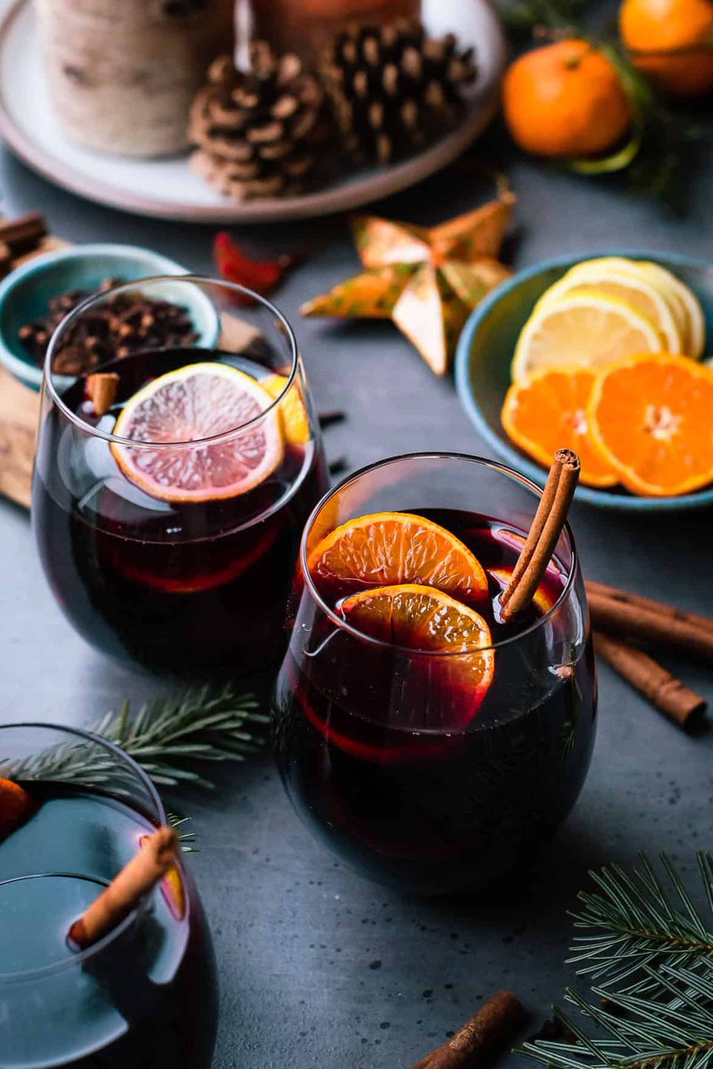 WIpplepen's tweet photo. Christmas decs up, log burner lit, mulled wine in! ✨✨ https://t.co/PIRYWWwC3L