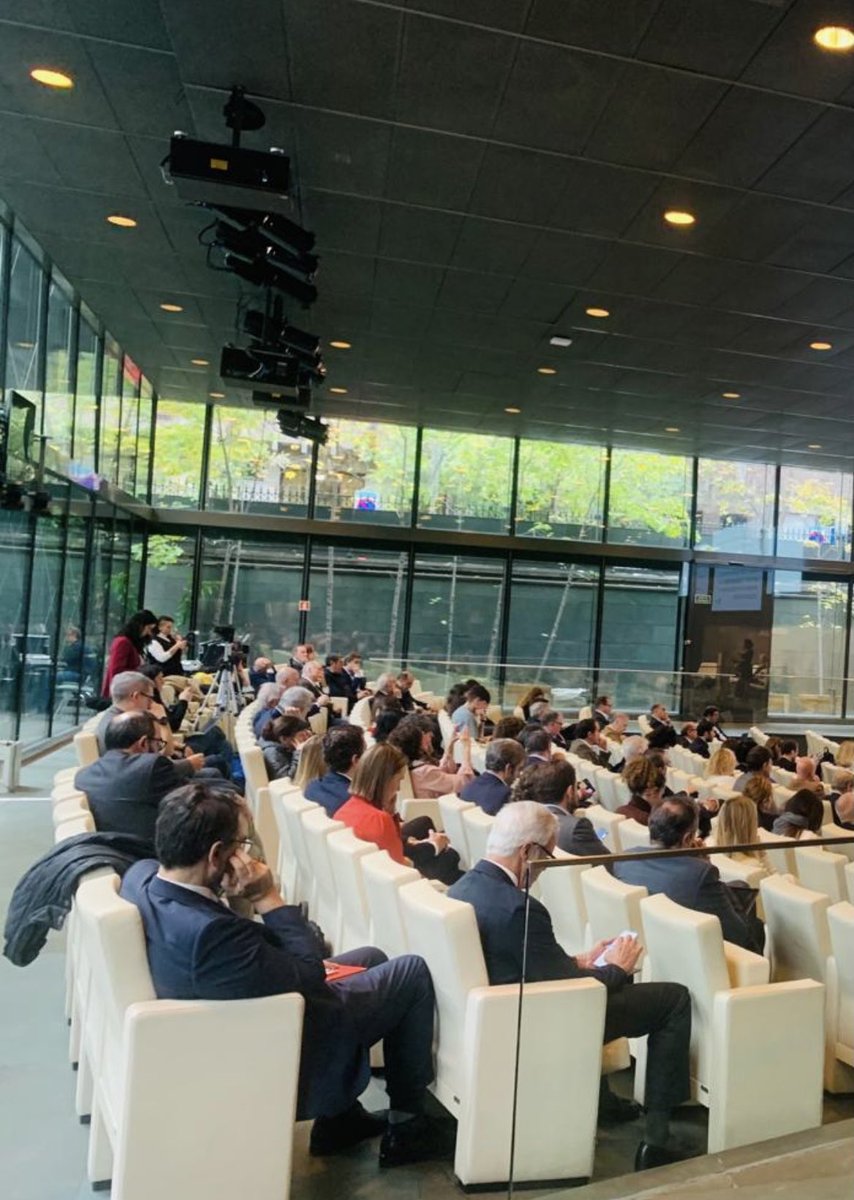 elena_om78's tweet photo. Evaluación de la Gestión Sanitaria del año 2022, en el gran Foro FES, donde he tenido la suerte de presentar el Protocolo de Urgencias de Talavera para ENM/ER, elegido para recibir el reconocimiento de la Fundación por buenas prácticas en Sanidad. @feconomiaysalud @SanidadCLM https://t.co/9yTrc5qj8Z