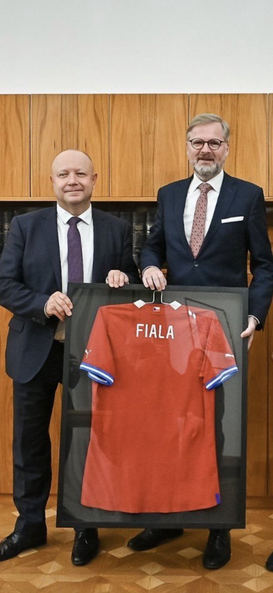 oocparlament's tweet photo. https://t.co/rjVIWy6zt8