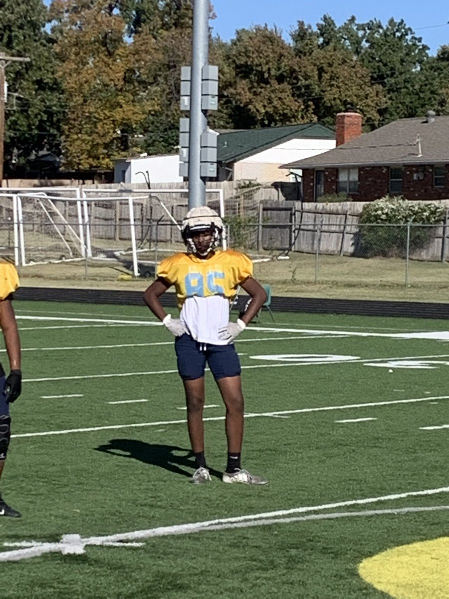 speaklifesports's tweet photo. SpeakLife Player of the week recognized on CBS Sports Radio, MarcAnthony Fisher TE/DE 6’3 Sophomore at PC West! Great Kid! https://t.co/oeaPP3bVKO