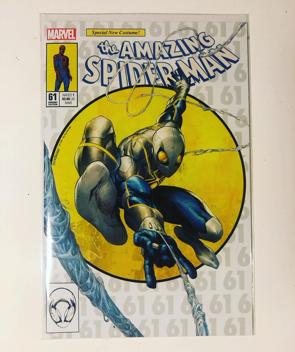 CBfiendclub's tweet photo. #webheadwednesday
Our #cbfceastchapter brother @sergeant_jon has a ASM 61 a great ASM 300 Homage cover done by the great @TylerKirkhamArt
What ASM 300 Homage cover is your favorite!?
#comicbookfiendclub #cbfc #asm #cbcfeastchapter https://t.co/SOnq0dnegz