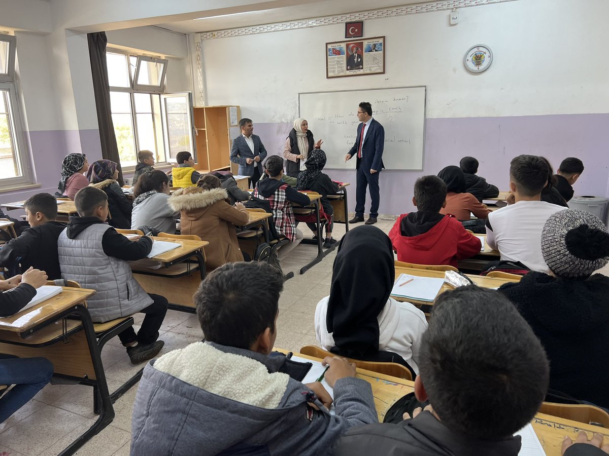 Sur İlçe Milli Eğitim Müdürümüz Demir ERNEZ Kırklardağı İlkokulu/İmam Hatip Ortaokulunu ziyaret etti.
<a href="/tcmeb/">Millî Eğitim Bakanlığı</a> <a href="/aliihsansu_/">Ali İhsan Su</a> <a href="/asimsolak/">Asım Solak</a> <a href="/Murat4Kucukali/">Murat Küçükali</a> <a href="/Diyarbakirmem/">Diyarbakır İl Millî Eğitim Müdürlüğü</a> <a href="/ErnezDemir/">Demir Ernez</a>