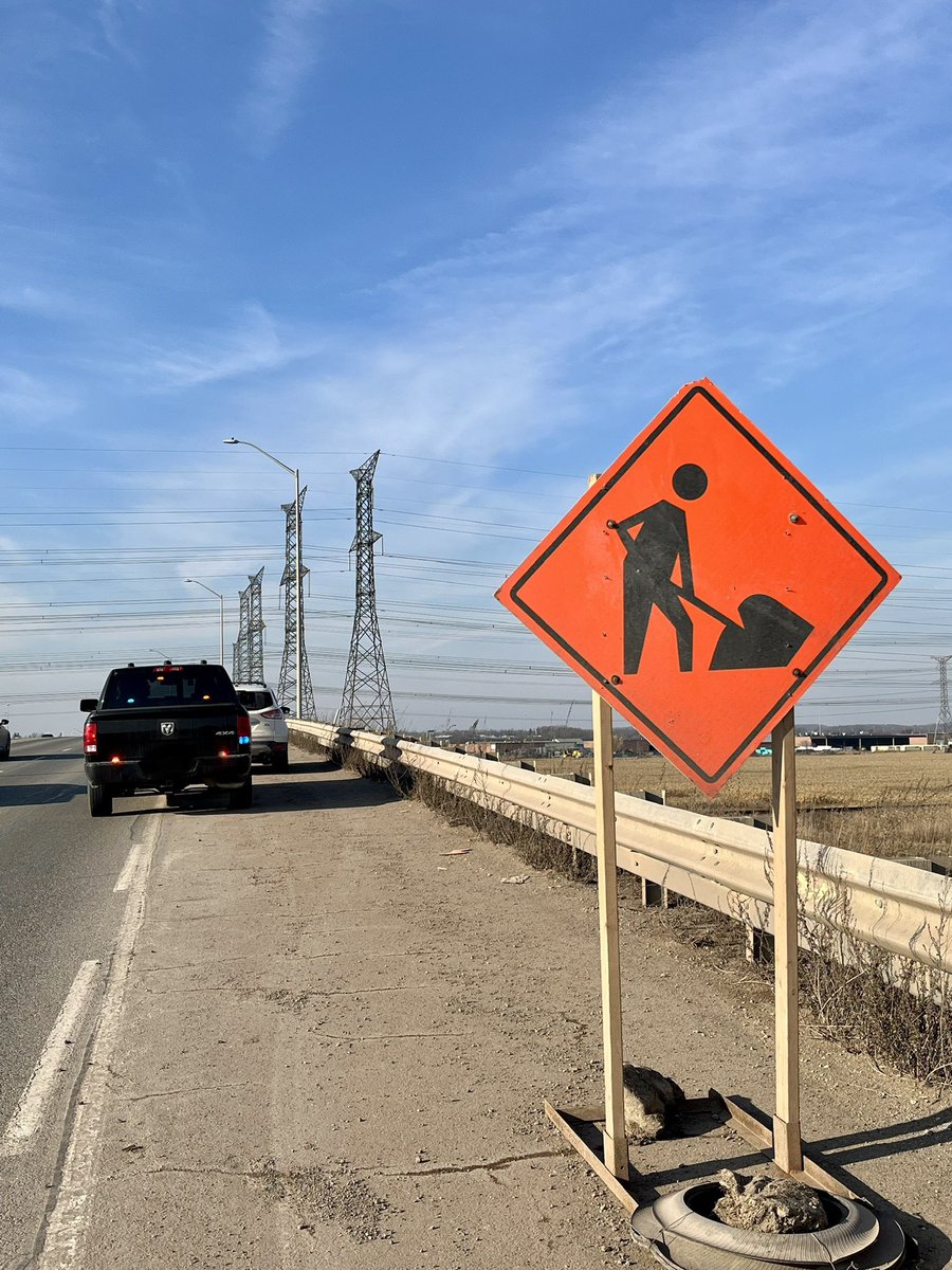 Your 1DRT is currently out in construction zones conducting speed enforcement, already have 6 stops including one for failing to move into another lane for emergency vehicle! Please slow down in construction zones and move over for emergency vehicles/ tow trucks. #drivesafe  ^LB