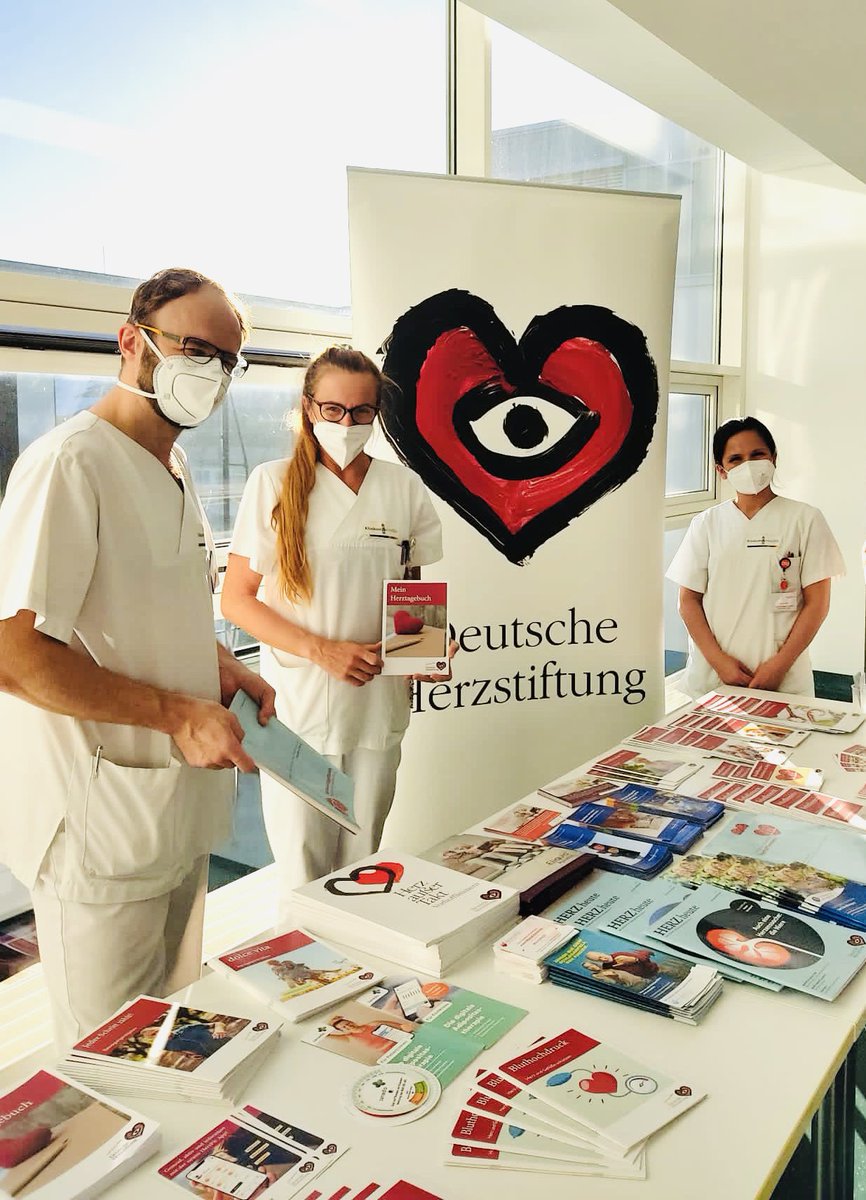 MariaLutao's tweet photo. @andirksen #APN #Internship #Herzwochen2022 #VHF #Afib 

25.11.2022 Webinar: Vorhofflimmern – neueste Behandlungsmethoden
https://t.co/SZAaSmiEzn https://t.co/L5CTFYYHTx