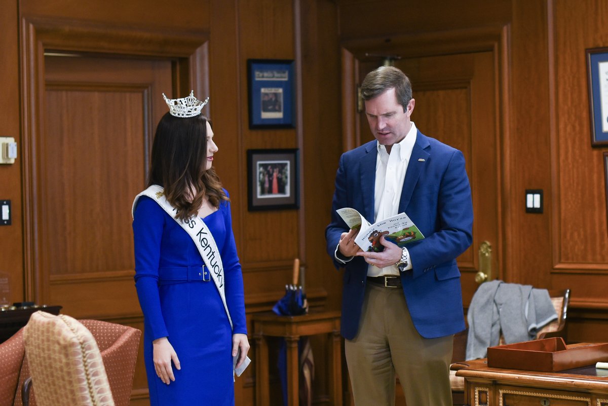 GovAndyBeshear's tweet photo. .@MissAmericaKY Hannah Edelen joined me to proclaim November as Family Literacy Month. Literacy opens the doors to opportunity, and it's important we do everything we can to help all Kentuckians succeed – and a great way to do that is by encouraging families to learn together. https://t.co/4JbfSLx2e5