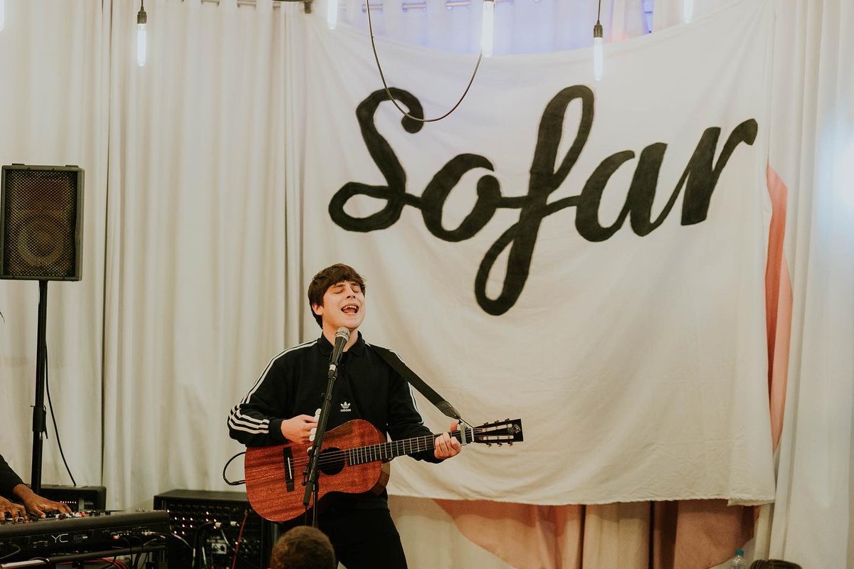 Jake Bugg (@jakebugg) on Twitter photo Had a great time performing last night at <a href="/SofarNottingham/">Sofar Nottingham</a> <a href="/sofarsounds/">Sofar Sounds</a>. A great warm up before playing the arena this Saturday! Last few tickets are available… hopefully see you there. Jake
alttickets.com/jake-bugg-tick…
📸: Ami Ford Had a great time performing last night at <a href="/SofarNottingham/">Sofar Nottingham</a> <a href="/sofarsounds/">Sofar Sounds</a>. A great warm up before playing the arena this Saturday! Last few tickets are available… hopefully see you there. Jake
alttickets.com/jake-bugg-tick…
📸: Ami Ford