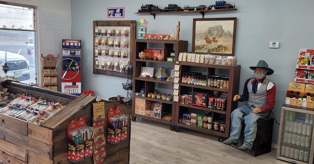 JerkyVille's tweet photo. What do you guys think of the shop? 🤠🇺🇸

We’re located on 27140 Shadel Rd, Menifee, CA 92586

Order online at https://t.co/kvS6H5H5jS! https://t.co/mgKGr0d52u