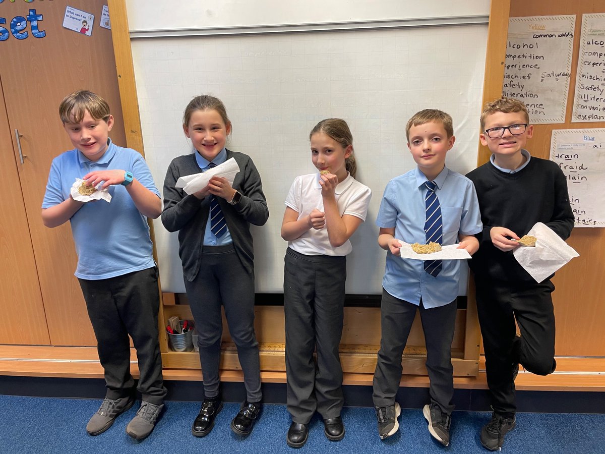 LawPrimarySLC's tweet image. Room 9 were busy baking Viking Soda Bread. 
#vikingfun #wearelawsome #secondhelpingsplease