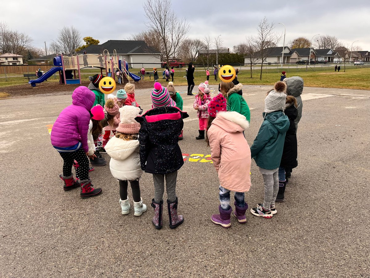 This year #HES started a #recessprogram. This program is run by student leaders in grades 4-7. 
These leaders have learned a variety of games that they have had the opportunity to host at recess! 
#HESGEDSB #GEDSB #SEL #CYW <a href="/PrincipalLove1/">Shannon Love</a>
