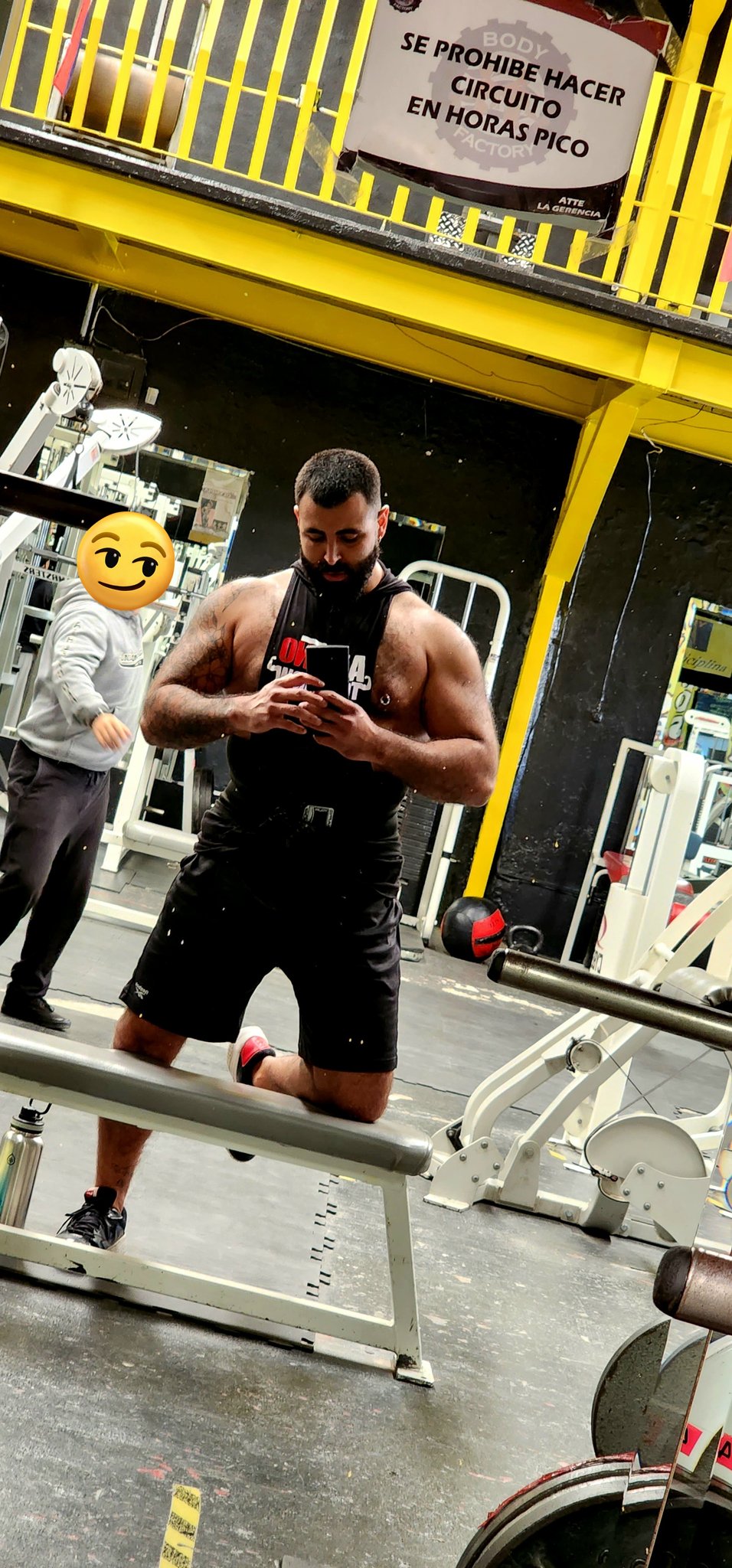 X-এ hairybear.man: 