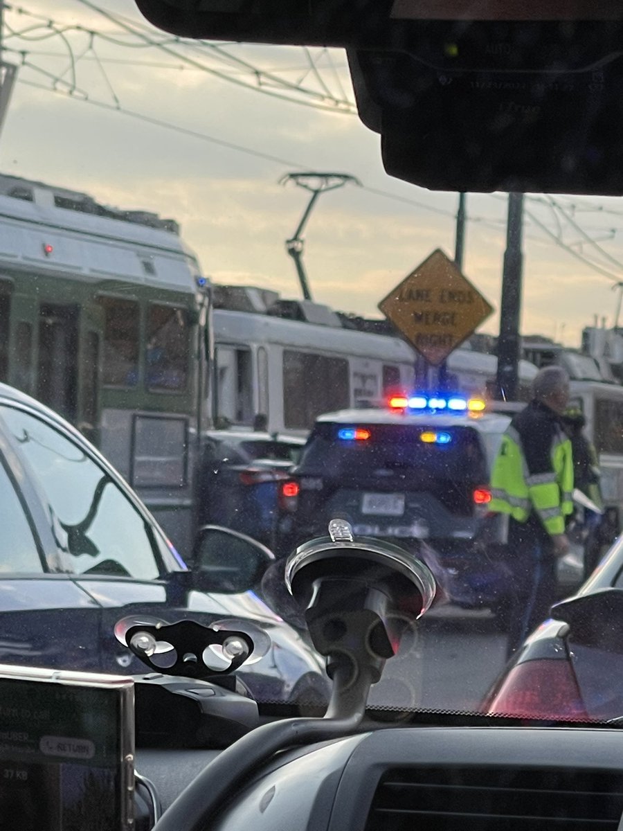 OatmealYour's tweet photo. @MBTA About 15 police cruisers https://t.co/aJaLcaxOyz