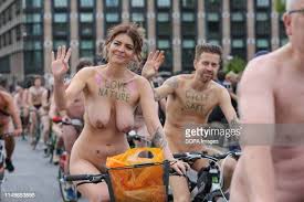 hoeverstein's tweet photo. @AlinejadMasih @ereinoso1982 Don't worry soon they will be like the western"free godless sluts" bc this is better than having a loving family and moral life!🤢🤮🤮🤮 https://t.co/QpDJwX6bXu