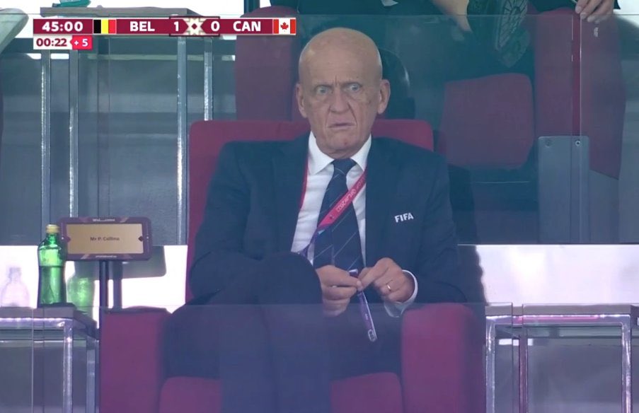 dfatnassi's tweet image. #BELCAN Le #GOAT𓃵 de l'arbitrage regardant le #NOAT de la #CoupeDuMondeFIFA