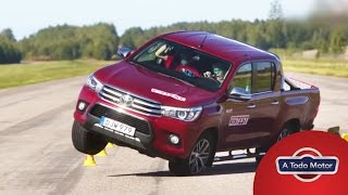 Christian_hh8's tweet photo. @PaolaMKT En el 2010 los consumidores de Toyota empezaron a denunciar problemas con el acelerador, lo que tuvo como desenlace la muerte de cuatro pasajeros en un accidente provocado por estos defectos de fabrica. Dejando un balance negativo de unos 2.000 millones #CConsumidorUSFQ @PaolaMKT https://t.co/CRNJiDxrcM