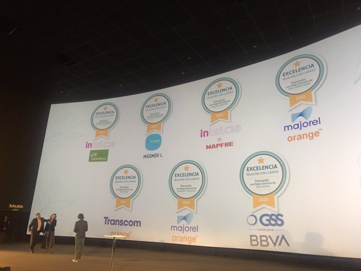 Grobles_Gema's tweet photo. Enhorabuena a los premiados en las primeras categorías de los #PremiosERC2022
#BeExcellent https://t.co/98n51FIIqN
