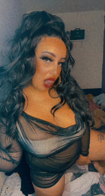 Onlyfans in bio 🫣 https://t.co/OIiQrdGPWX<a href="/tag/findom"class="tags"><span>#findom</span></a><a href="/tag/findoms"class="tags"><span>#findoms</span></a><a href="/tag/findomgoddess"class="tags"><span>#findomgoddess</span></a>