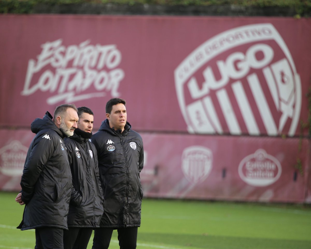 CDeportivoLugo's tweet photo. O míster @franjusto21 non vén só.

▪️Millán Fernández @millanfv, segundo adestrador.
▪️Ángel Mociño, asistente e coach. 

🙌 Benvidos! 

#ForzaLugo https://t.co/MEmiN9LlwB