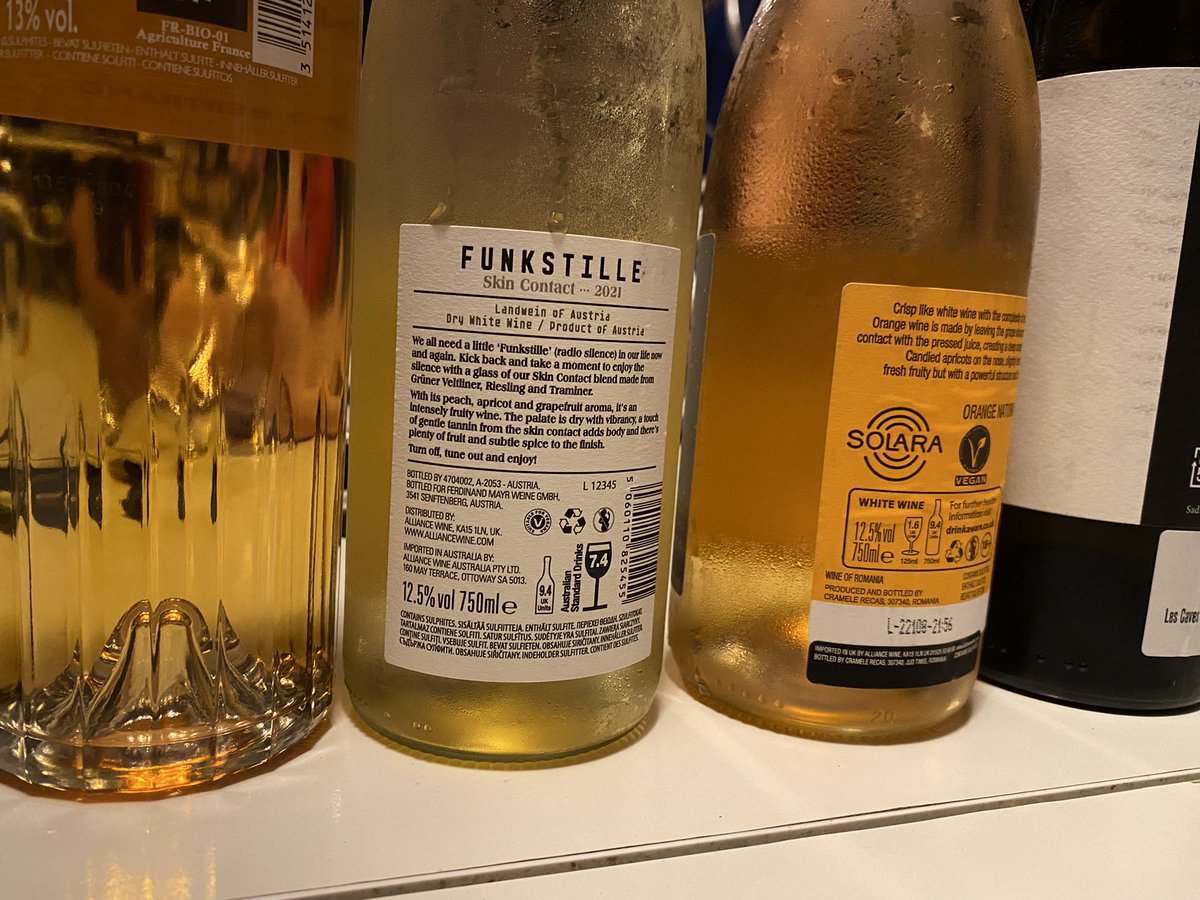 Timmytondall's tweet photo. Either my eyes are bloodshot post @RaceBest #EvenSplits, or these wines are orange… https://t.co/tvBe7EkVZ1