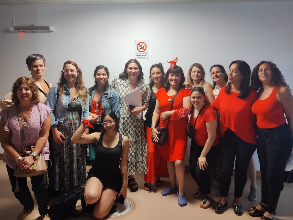 MoniMacha's tweet photo. 💜 Hoy en la Comisión de Salud dictaminamos el proyecto de ley para el Ejercicio Profesional de la Obstetricia y el proyecto para adherir al Convenio 149 de la (OIT) sobre el personal de enfermería. 

Por una salud colectiva que construya ciudadanías plenas! https://t.co/io8x8NFZeg
