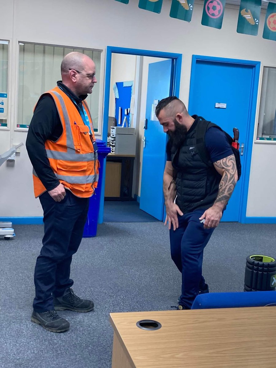 It was great to welcome @Steve <a href="/TheGymGroup/">The Gym Group</a> to the depot, who came to talk about common injuries sustained in our industry. Our colleagues really engaged with Steve and learnt about relieving pain, stretching and rehabilitation. 
 #wellbeing 
#rehabilitation 
#prevention
