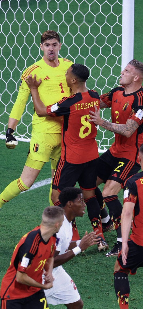 _h_w_b's tweet photo. 4K Wallpapers : #Hazard #DeBryne #Courtois
     └📄 #FIFAWorldCup     , #BEL https://t.co/8iSMUvK6fI