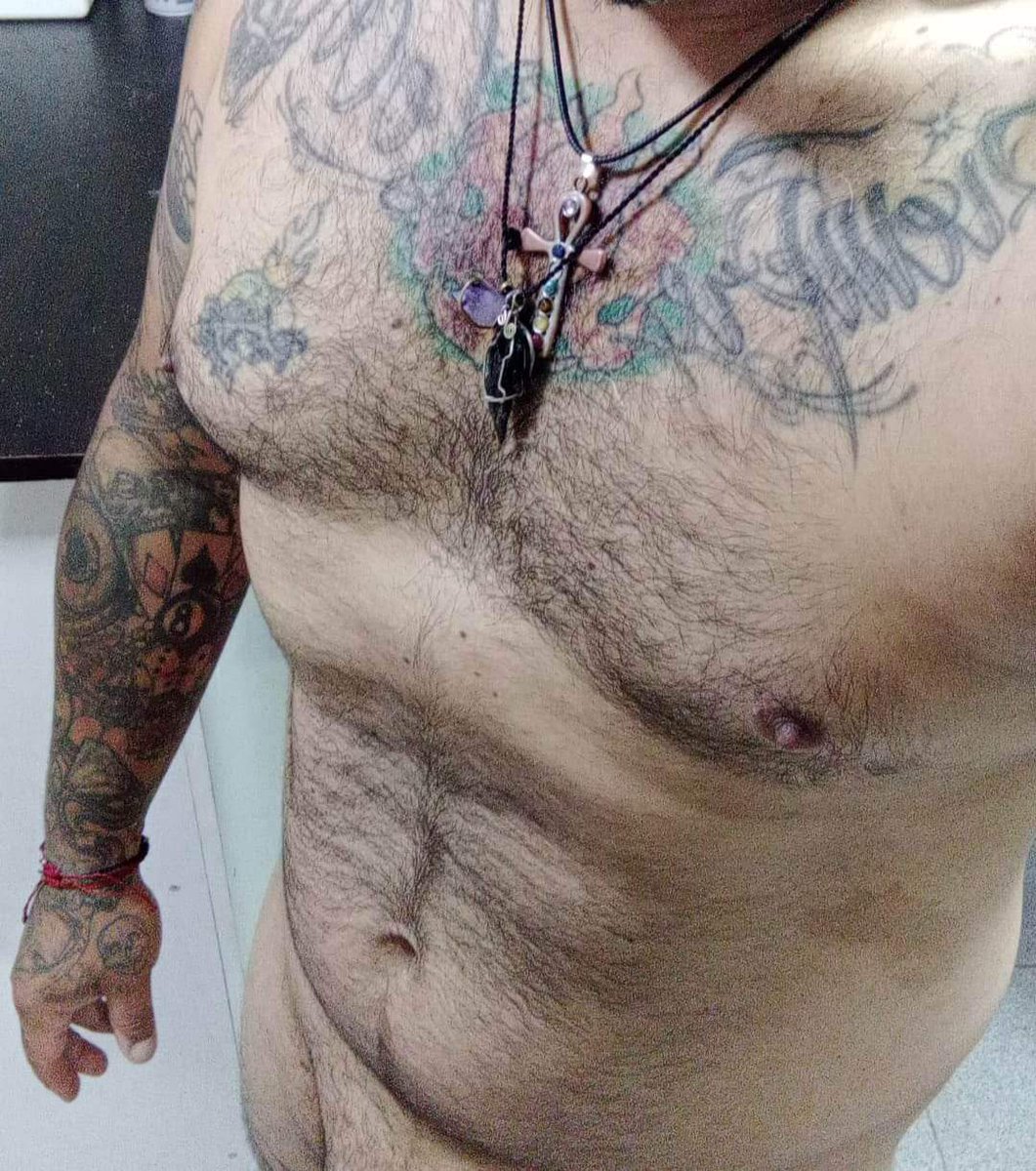 Cosmikosagitar2's tweet photo. ESTE CALOR A UNO LO PONE AÚN MÁS CALIENTE 🥵🥵🥵🥵😈🔥 https://t.co/Wkf0sPuW66