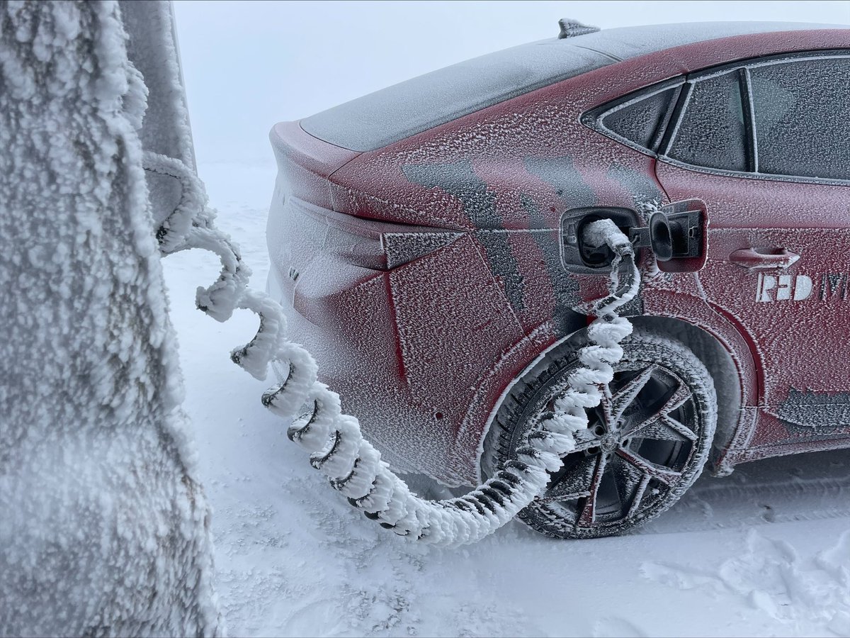 Winter is coming. But here at ChargeUp we're ready. We can charge our beast RED MONSTER #Skoda Enyaq even at the highest charging point in the #Czechia in the Krkonoše Mountains in this winter weather. 
 
No more words are needed, the #winter doesn't ask..