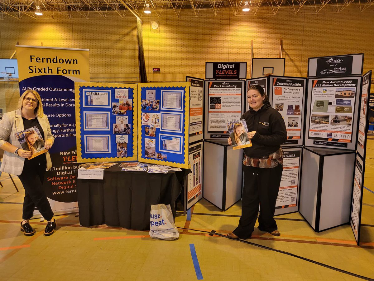 fus6th's tweet photo. A successful evening tonight talking all things Sixth Form @CorfeHills 
Thank you for having us! 
#ferndownupperschool #sixthform #Alevels #TLevels #nextsteps https://t.co/qeFTxPPm3w
