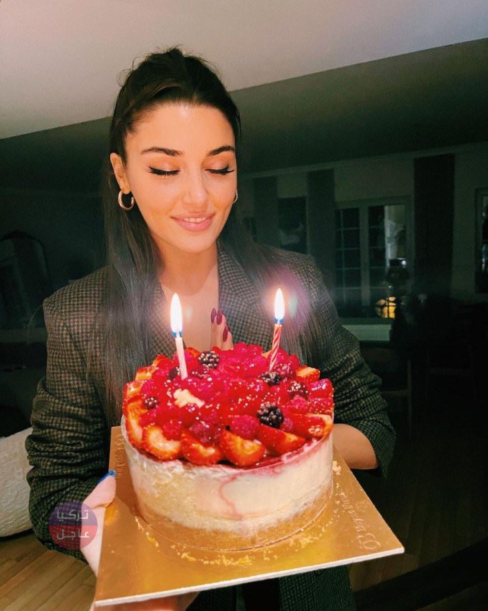 DizilandBaba's tweet photo. يوم ميلاد سعيد لخارقة الجمال هاندا ارتشيل التي تكمل عامها ال29 اليوم ❤️!
#HandeErçel https://t.co/4ImnYiIttZ