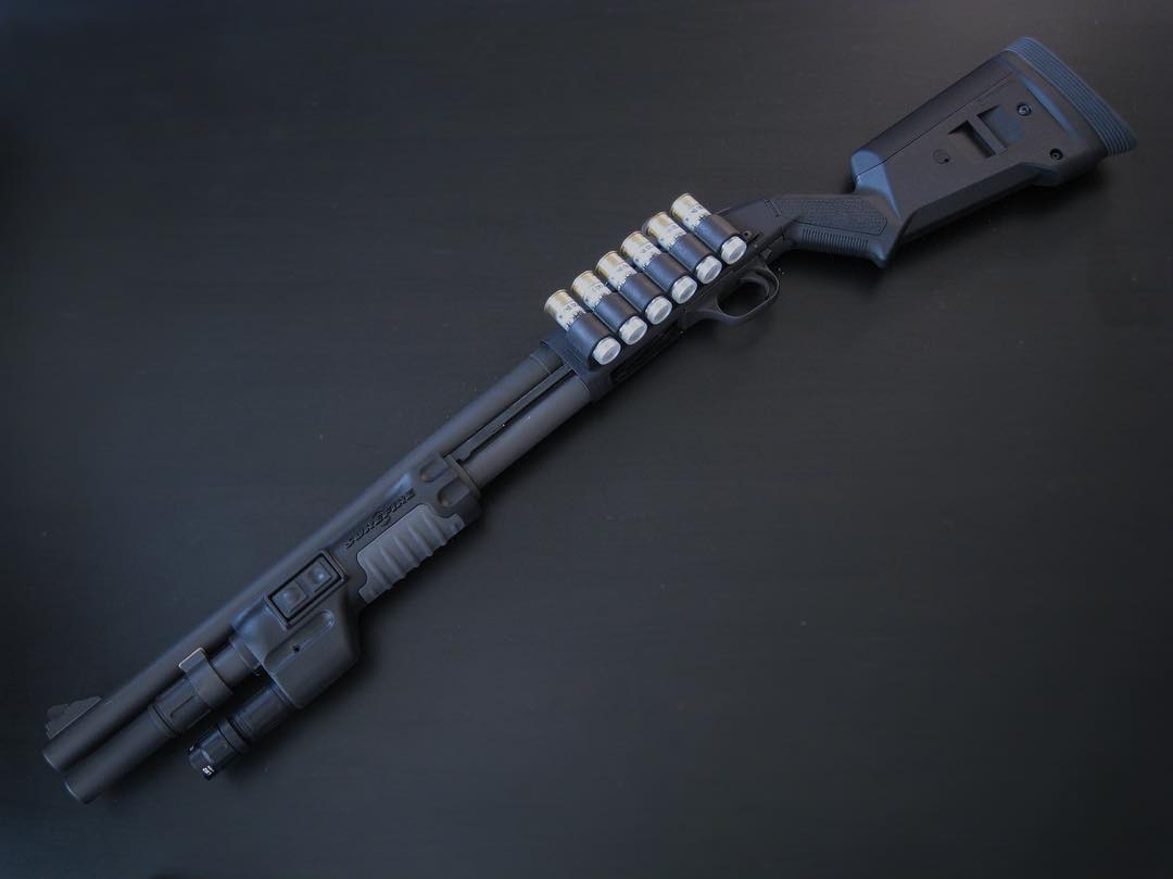 Mossberg tweet media