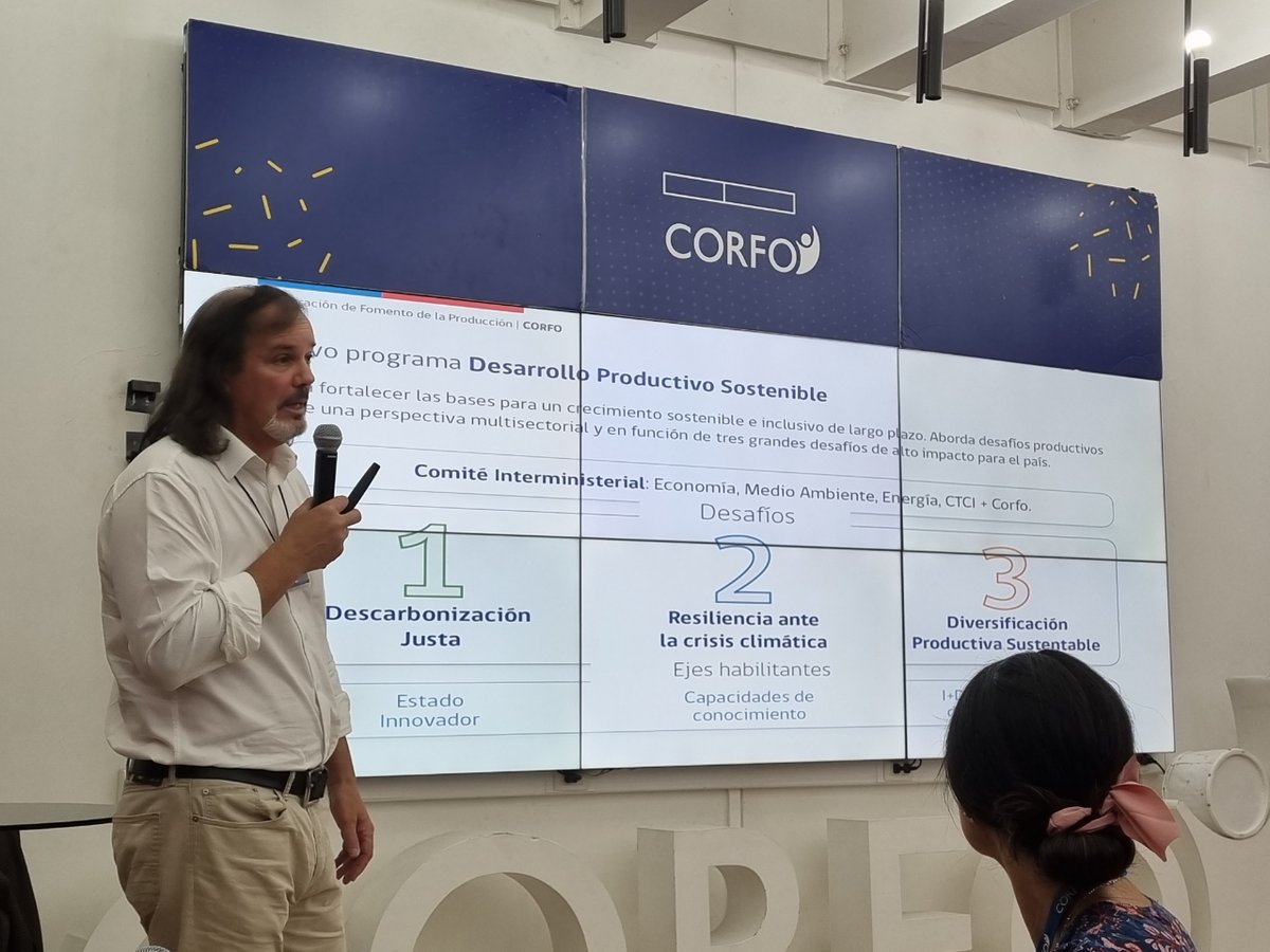 Importante jornada de trabajo tuvimos hoy en <a href="/CORFO/">Corfo</a>, junto a otros Centros Tecnológicos. Analizamos los desafíos estratégicos que tiene el organismo en los próximos 4 años de la mano de su vicepresidente, José Miguel Benavente, además de afianzar las relaciones con nuestros pares