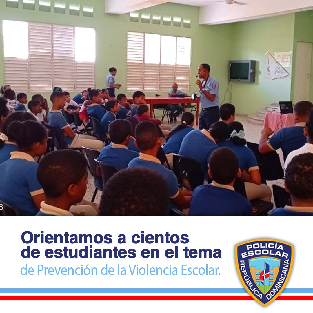 policiaescolard's tweet photo. Esta Dirección continúa realizando labores de orientación a niños y jóvenes de distintas comunidades, mediante la realización de ciclos de charlas sobre “Prevención de la Violencia Escolar. En esta oportunidad 117 estudiantes recibieron orientación en el sector La puya, DN. https://t.co/242CdbNsbs