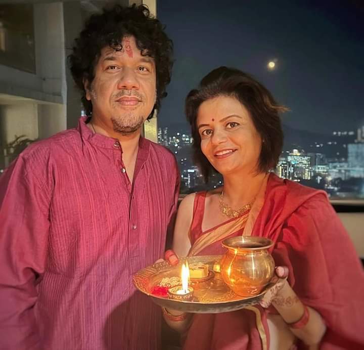 SamarHazarika5's tweet photo. ভাৰতৰ জনপ্ৰিয় কণ্ঠশিল্পী অংগৰাগ পাপন মহন্তৰ আজি পবিত্ৰ জন্মদিনটোত আন্তৰিক শুভেচ্ছা জ্ঞাপন কৰিলোঁ❣️
Happy birthday @paponmusic 
@AngaragPapon  Dada❣️ https://t.co/T6WUoTVH7r