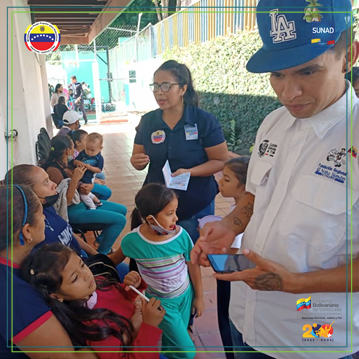 SUNAD_Trujillo's tweet photo. Desde la @FRNSTRU  en el marco de su 54º aniversario participamos en abordaje de atención social a cargo de la primera combatiente @ReynadeMarquez
En tal sentido mediante jornada informativa se fomenta la prevención del consumo de drogas y el papel de la familia en la prevención https://t.co/cLnvHPvrZR
