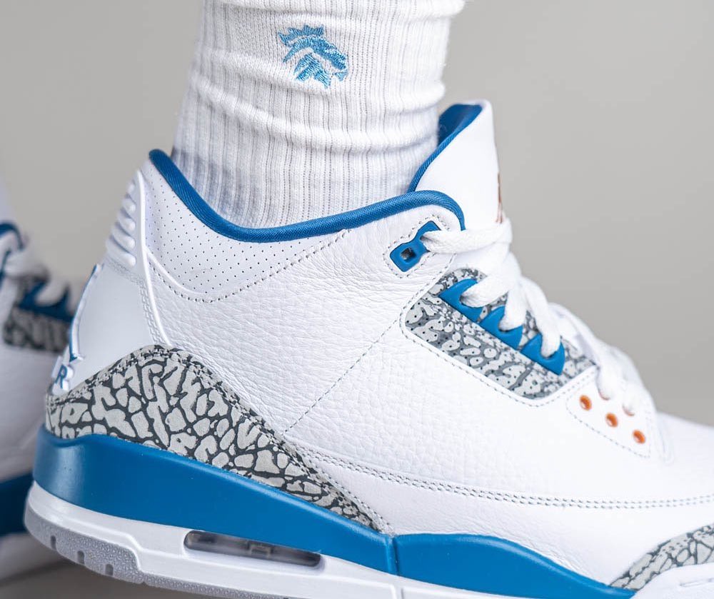 JustFreshKicks's tweet image. On Foot Look at the 2023 Air Jordan 3 “Wizards” PE 🧙‍♂️ bit.ly/3Ba4agj