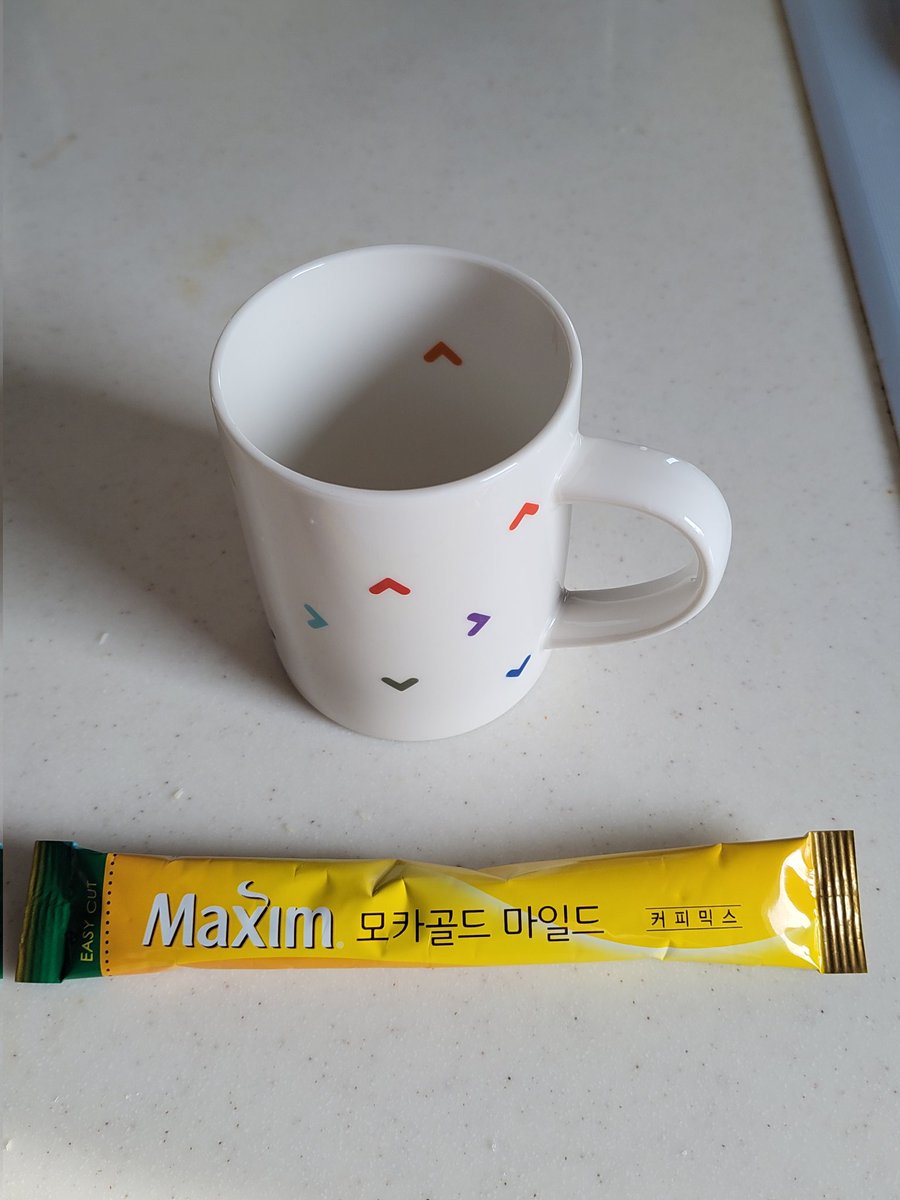 날마다웃음 tweet media