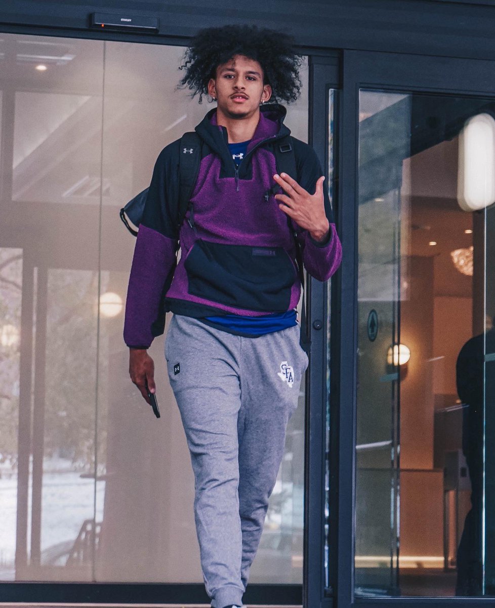 SFA_MBB's tweet photo. Bûcherons au Canada 🪓🇨🇦

#AxeEm x #RaiseTheAxe x #PressU https://t.co/0yAfmTfj4R