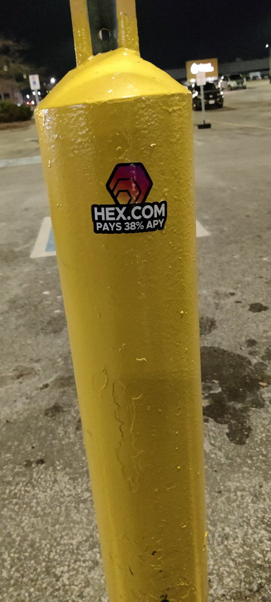 Toronto_GQ's tweet photo. Looks like Hex has made its way to Windsor Ontario Canada this is in a grocery store parking lot I parked and saw this. #HEX https://t.co/vwVMmF1fYZ