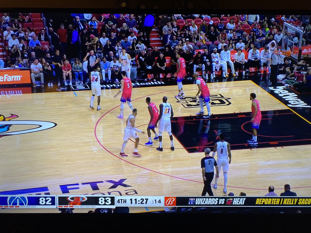 atrupar's tweet photo. It still says “FTX Arena” on the Miami Heat’s floor 😬 https://t.co/GdteqfQrzj
