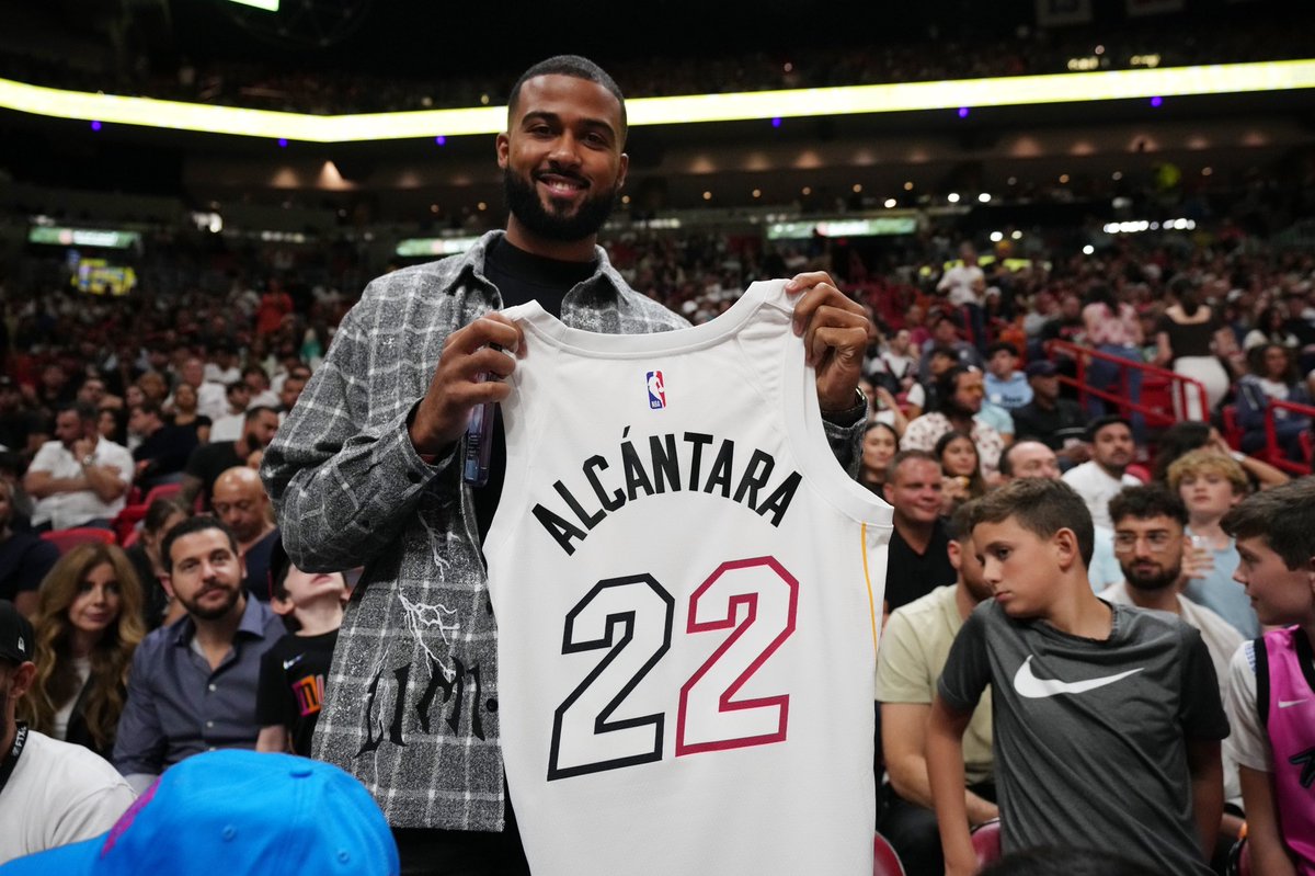 This CY throws heat. 🔥 

#MakeItMiami // #HeatCulture