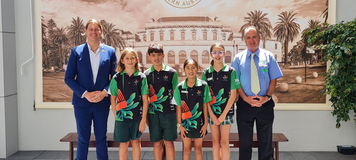 Great day for the student leadership team, having lunch &amp; developing leadership knowledge with <a href="/JohnMichaelWor1/">John Michael Worthy</a> and our local MP  Stuart Aubrey.  Students enjoyed meeting <a href="/MarkMcGowanMP/">Mark McGowan</a> too.