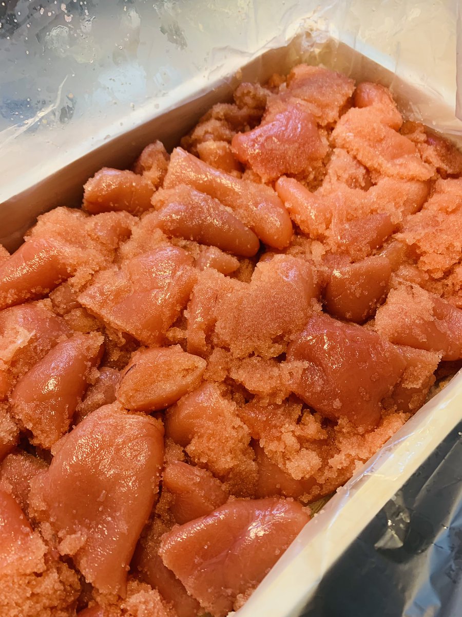 8gyosaikudou's tweet photo. おはようございます！
八戸市魚菜小売市場工藤商店です🐟

そのままご飯にのせても、大根や人参、糸蒟蒻と和えても、パスタにも合う

#切れたらこ　100g350円

#八戸　#八戸市魚菜小売市場　#陸奥湊   #工藤商店　#飯テロ　#朝ごはん　#魚食しようぜ https://t.co/a0NTB462cn
