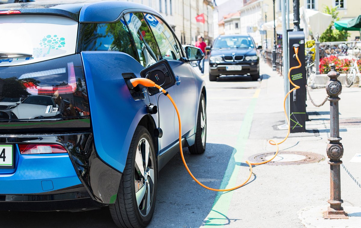 ev_match's tweet photo. A new update to Google Maps on Android & iPhone will show the location of fast EV chargers!
https://t.co/ENtz2hKBLT
#EVmatch #electricadventure #EVrevolution #evcharger️ #chargeon #electricvehiclecharging #electriccar #electricvehicleinnovation #electricvehiclechargers https://t.co/Ux9w1NRFG7