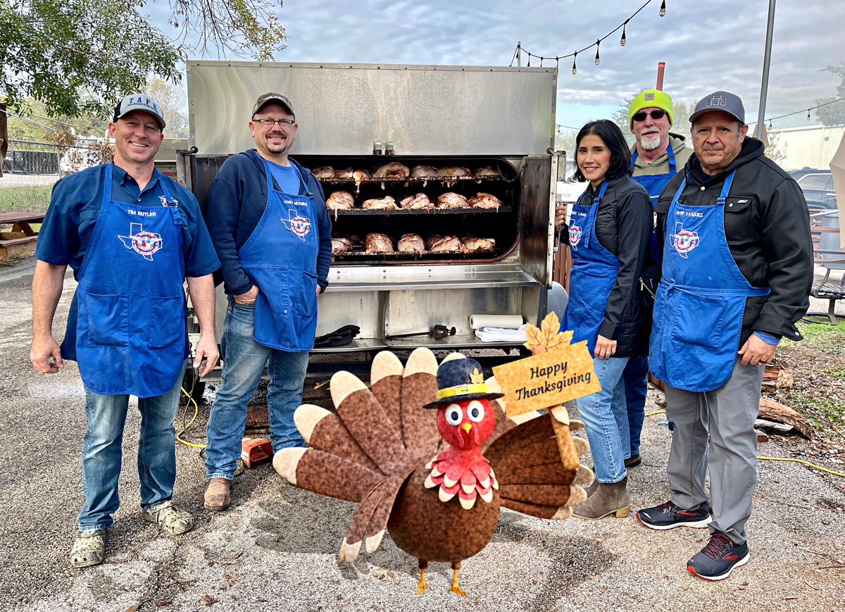HPOUTX's tweet photo. The HPOU Cook Team is hard at work; preparing and cooking Thanksgiving turkeys for those in need. #OperationTurkey https://t.co/I783peL2Sv