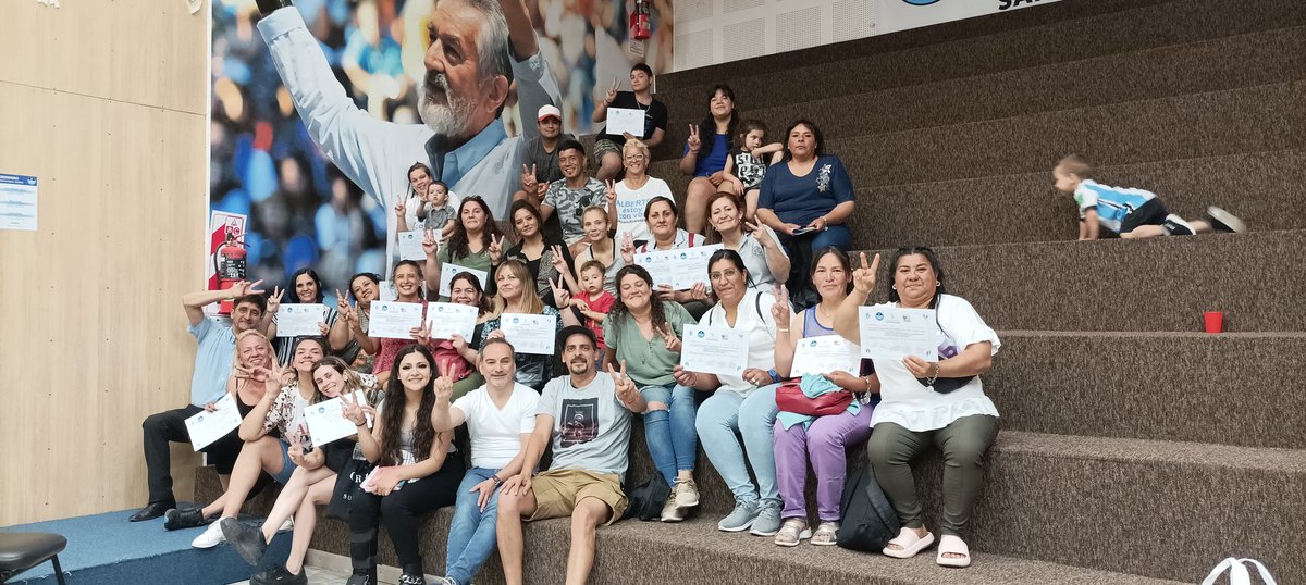 CompromisoFtdf's tweet photo. #ElCompromisoNosUne #CompromisoFederalTDF
✔️ Los representantes de Compromiso Federal de Tierra del Fuego, Antártida e Islas del Atlántico Sur, @JoseBarretta @HugoRomeroTDF @MoisesSolorza asistieron al encuentro realizado en la Provincia de San Luis. https://t.co/HAHXtoMuaM