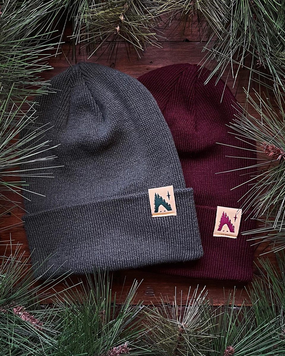 NobleNorthCo's tweet photo. Releasing new toques tomorrow! ❄️🧣🧤
.
The Pines - Available in Alpine Green &amp; Maroon 🐻🌲✨
.
Made in Canada 🍁
.
Online Release: November 24th, 2022 - 3:30pm EST (VIP - 3pm EST) ⏰ 
.
#NobleNorth #thepines #toque #toqueseason #canada #canadian #winterfashion #winter https://t.co/t2ySQCztU9